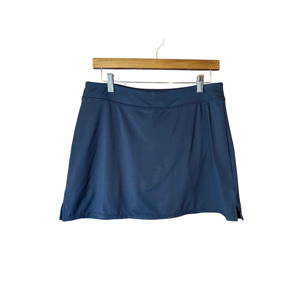 Tranquility Size Medium Black Skort